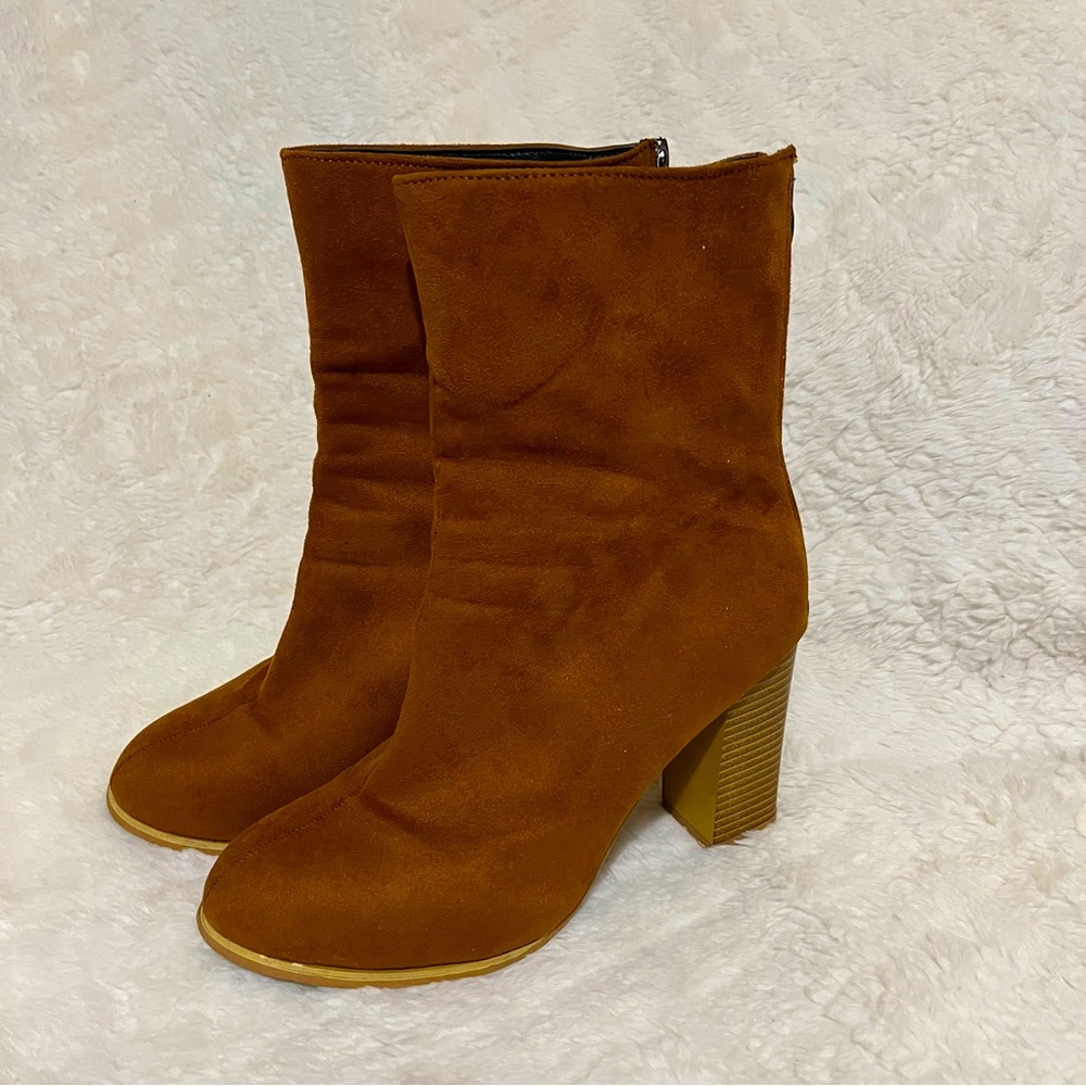 USED Camel suede ankle booties Size 7